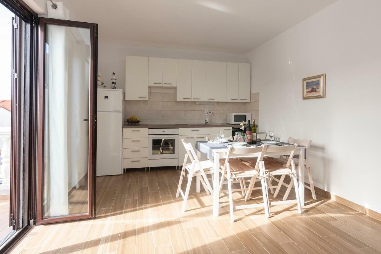 Apartman Lipotica Diklo ザダル エクステリア 写真